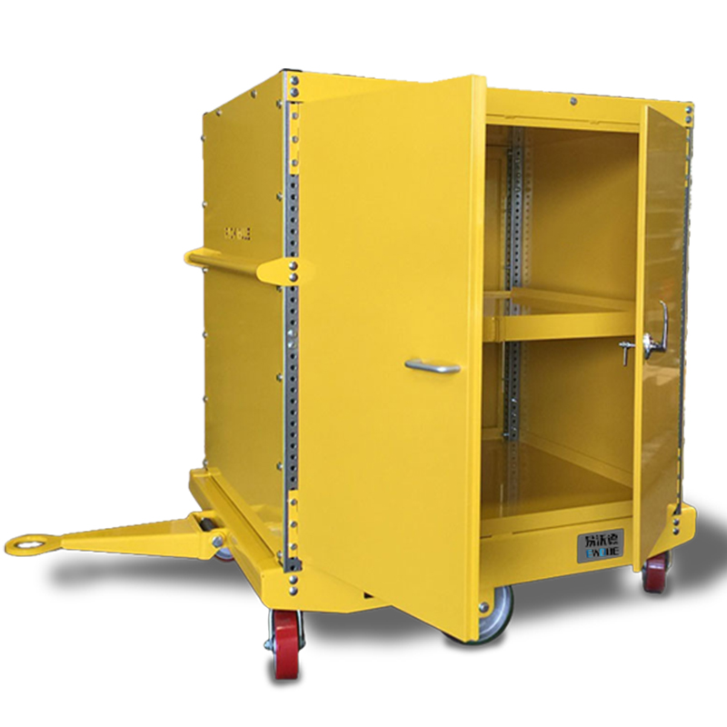 大型儲運(yùn)車